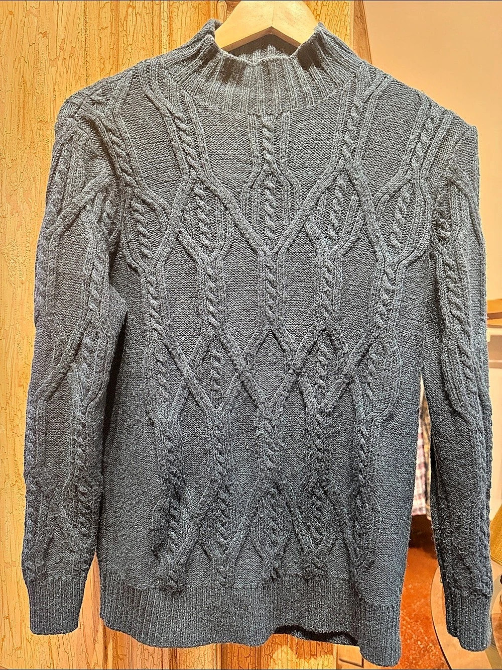 Banana Republic Cable Knit Mock Neck Sweater Size Small